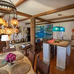 House Babylon With Kitchenette And Garden Konukevi 4*