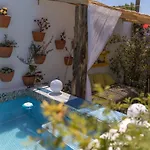 House Babylon With Kitchenette And Garden 4* Torreira