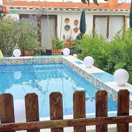 House Babylon With Kitchenette And Garden トレイラ