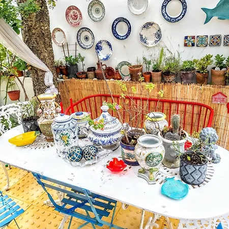 בית הארחה House Babylon With Kitchenette And Garden 3*