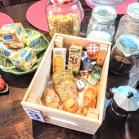 House Babylon With Kitchenette And Garden ゲストハウス トレイラ