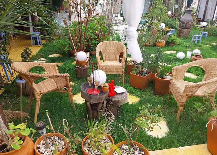 House Babylon With Kitchenette And Garden Konukevi